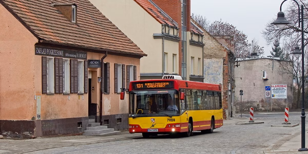 Wyłączenie z ruchu przystanku przy C. H. Korona
