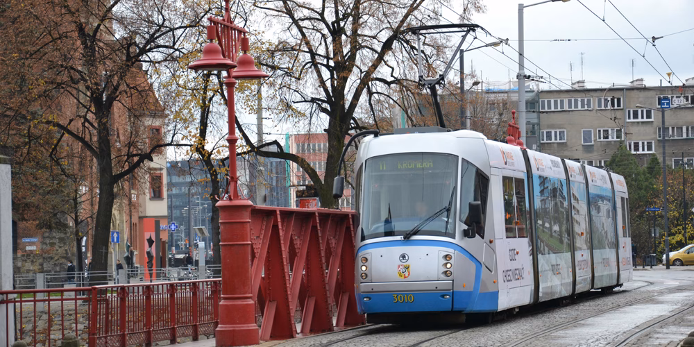 Zamknięcie mostu Piaskowego i otwarcie Pomorskiej