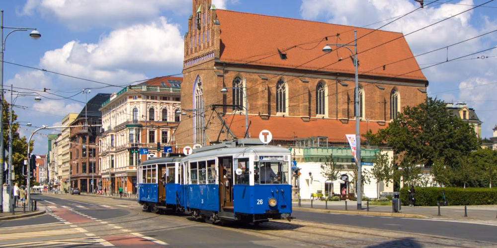 Na nocną zmianę do Pafawagu