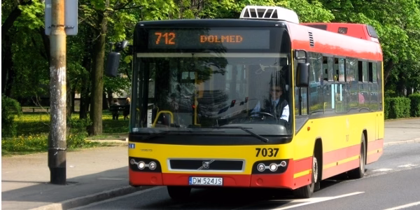 Koniec wakacji = reorganizacja linii autobusowych