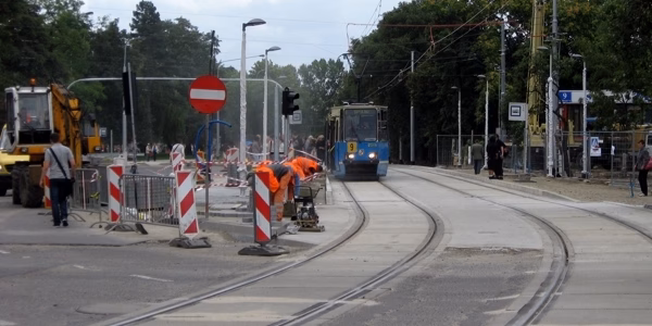 Tramwaje znów jadą po Borowskiej (ZDJĘCIA)