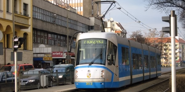 Podpisano kontrakt na budowę torowiska na Kozanów