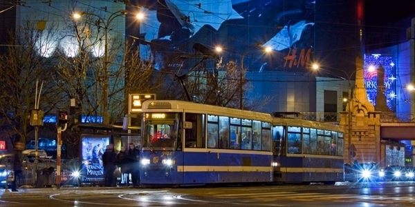Zwrotnica elektryczna przy Arkadach