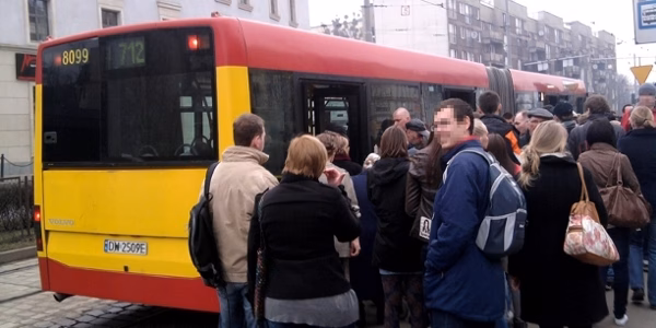 Linia 712 zmieniła przystanek w Rynku